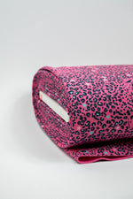 Lade das Bild in den Galerie-Viewer, Softshell versteckter Leopard in pink
