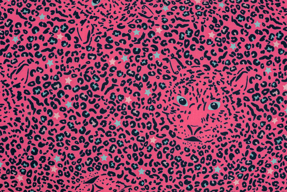 Softshell versteckter Leopard in pink