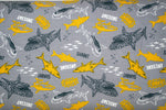 Lade das Bild in den Galerie-Viewer, French Terry Shark Fische in gelb und dunkelgrau auf hellgrau
