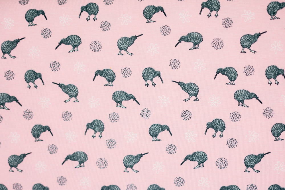 Jersey Kiwi-Vögel auf rosa