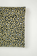 Lade das Bild in den Galerie-Viewer, Baumwollstoff Leopardenmuster auf oliv Stenzo
